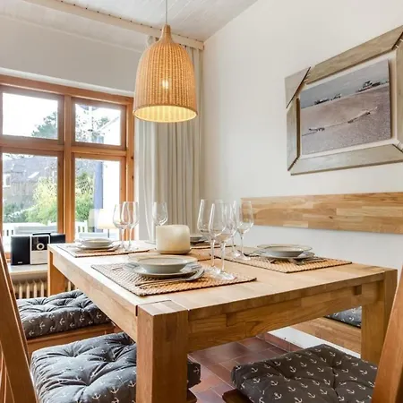 Haushaelfte-7a-strandlaeufer-id-124 Holiday home *