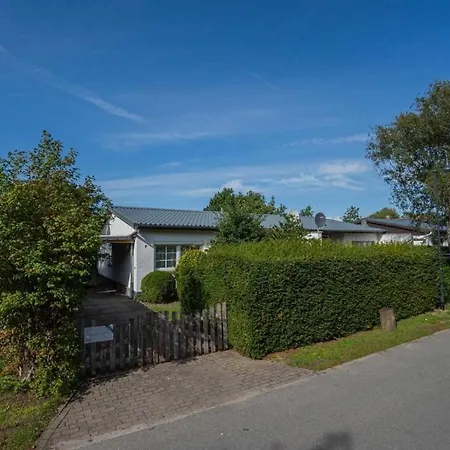 Haushaelfte-7a-strandlaeufer-id-124 Holiday home *