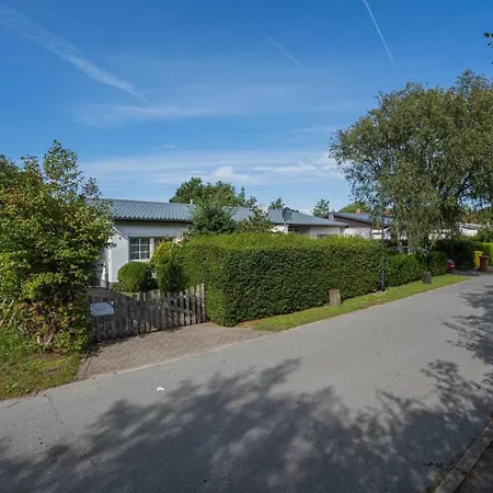 Haushaelfte 7a Strandlaeufer Id 124 Vakantiehuis *